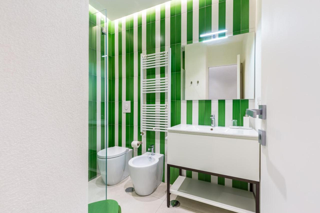 Starhost - Mazzini Apartments Salerno Eksteriør billede